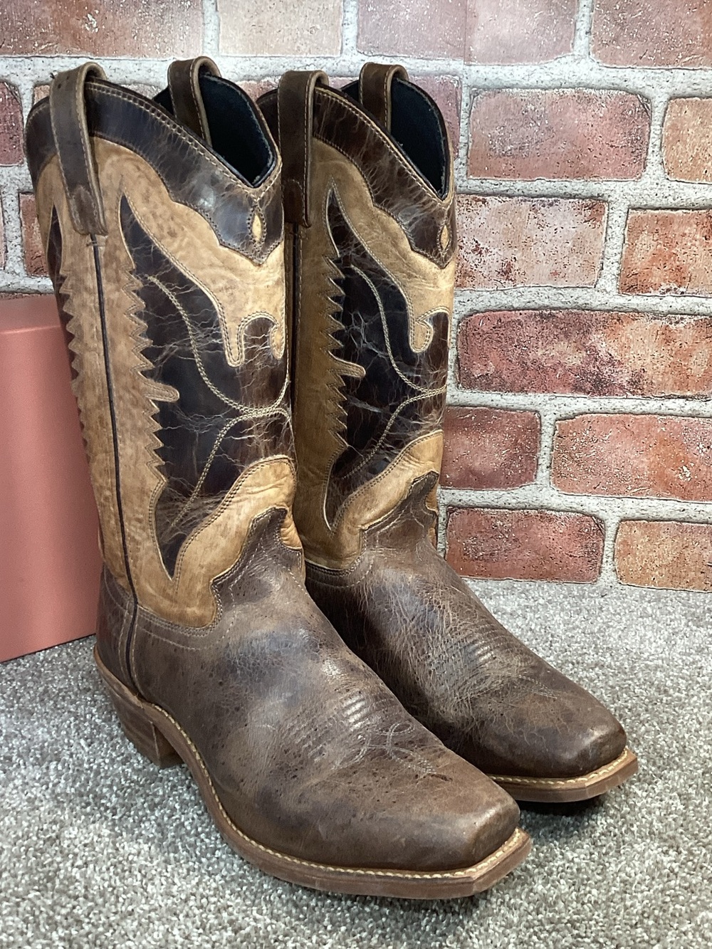 Vintage Laredo Eagle Inlay western boots size 7.5